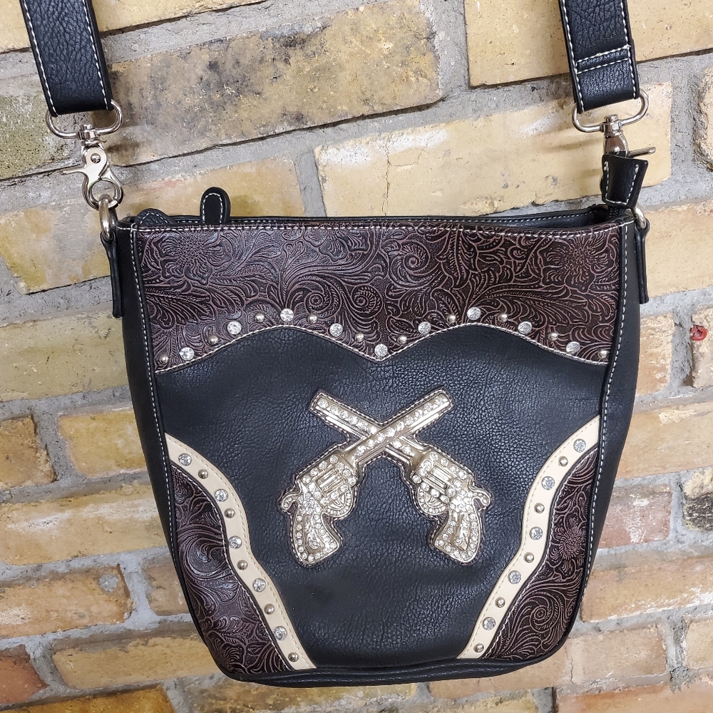 Nocona crossed pistol overlay purse